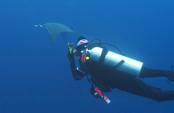 Maria shooting the Mobula (Devil) Ray